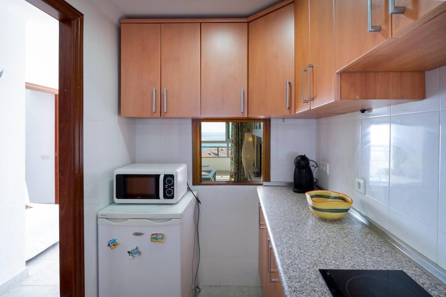 Stunning Apartment 50 Meters From The Sea 贝纳尔马德纳 外观 照片
