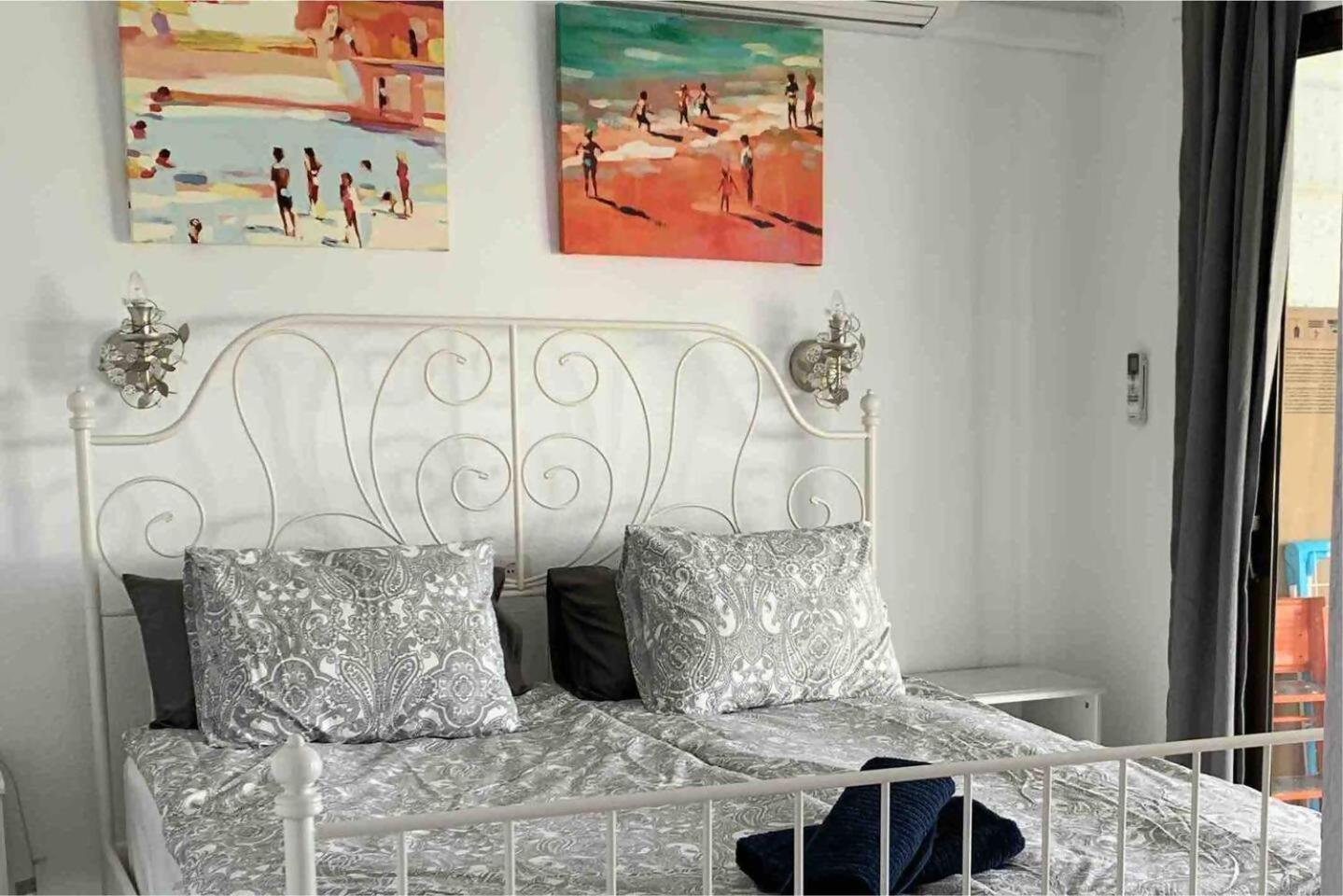 Stunning Apartment 50 Meters From The Sea 贝纳尔马德纳 外观 照片