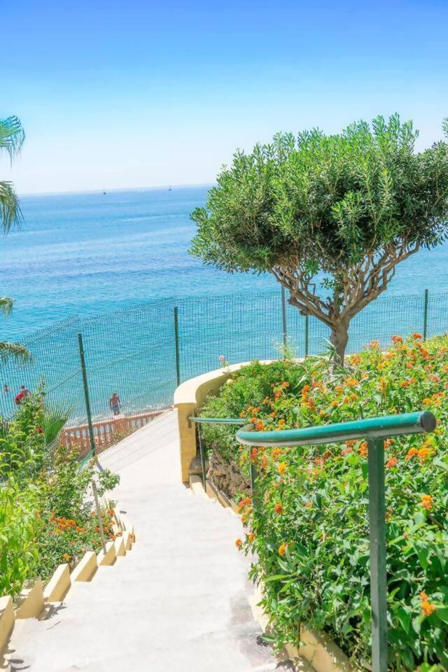 Stunning Apartment 50 Meters From The Sea 贝纳尔马德纳 外观 照片