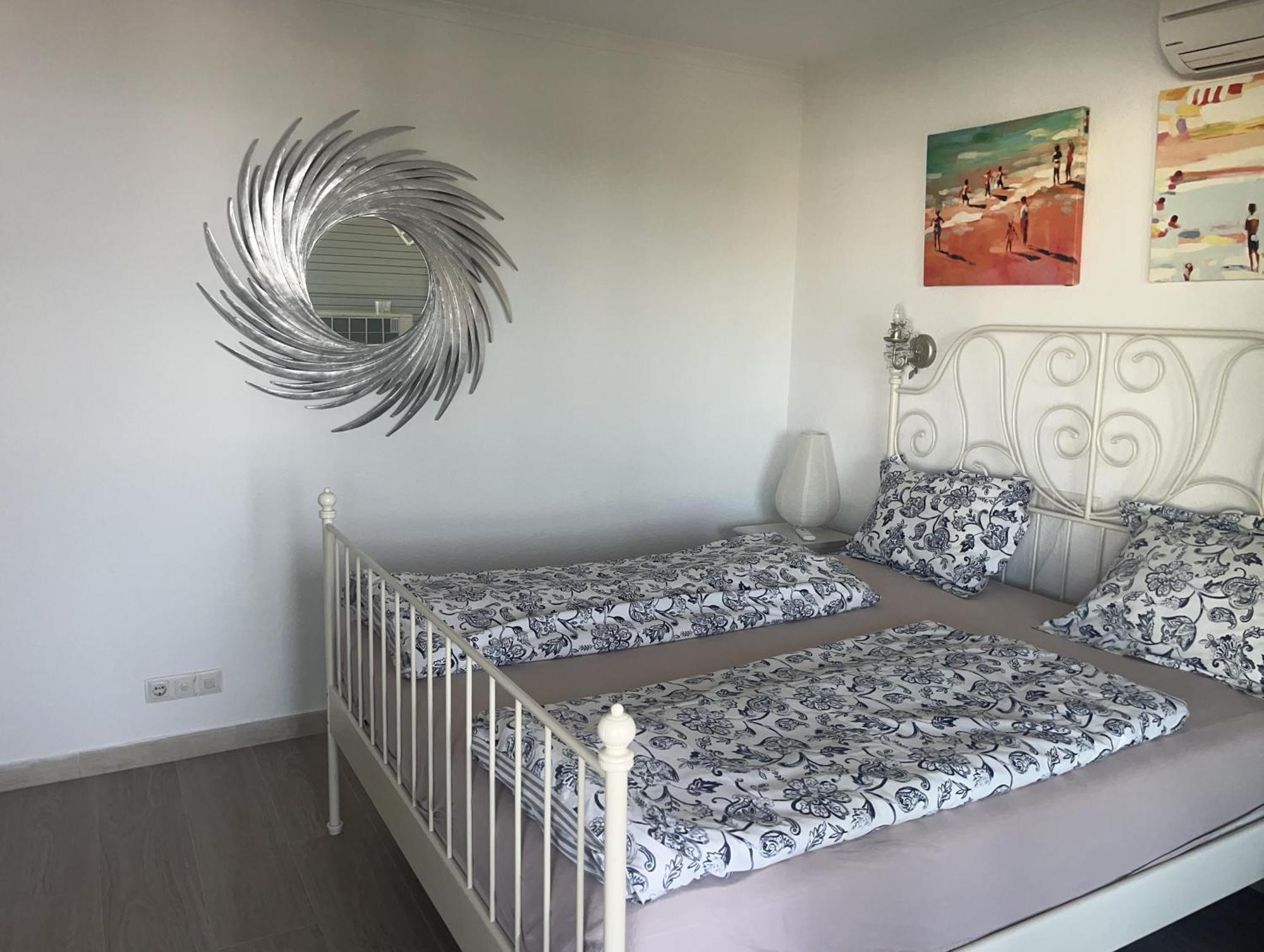 Stunning Apartment 50 Meters From The Sea 贝纳尔马德纳 外观 照片