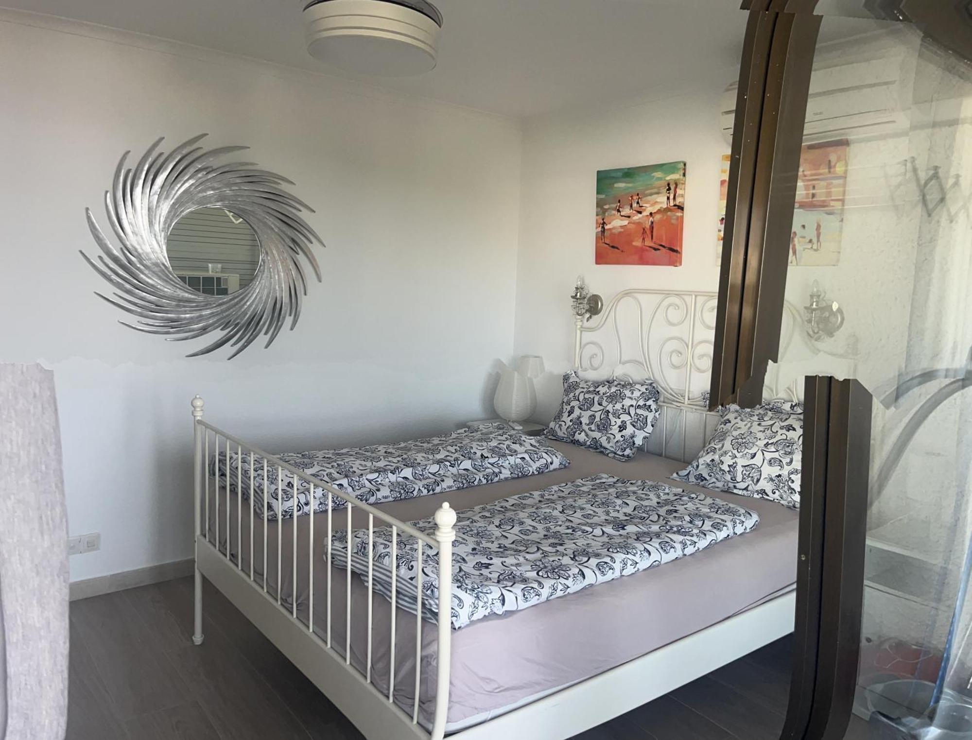 Stunning Apartment 50 Meters From The Sea 贝纳尔马德纳 外观 照片